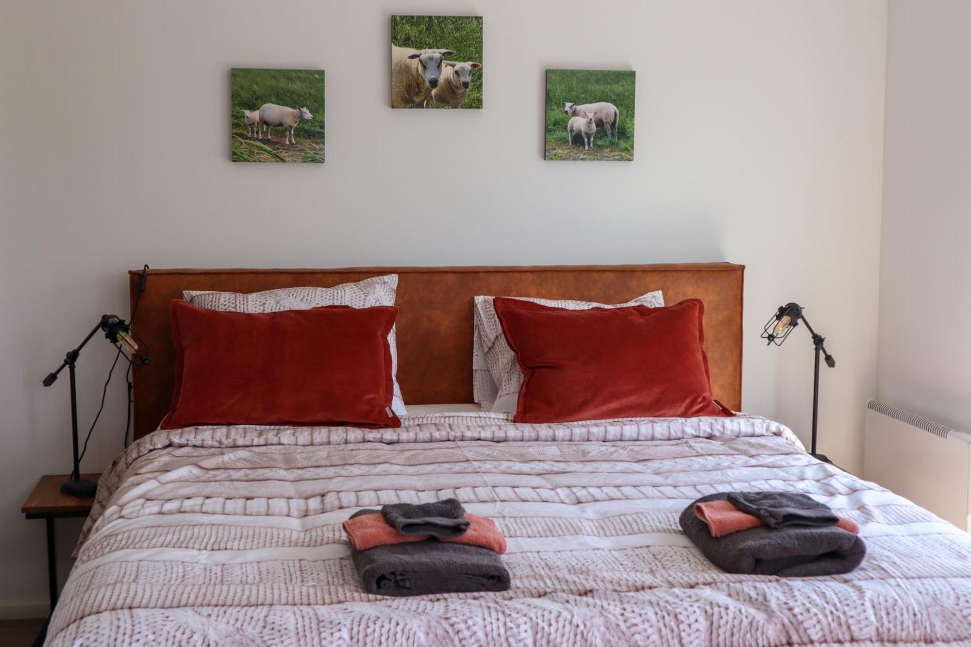 Bed & Breakfast De Bodderie Nieuwland  ภายนอก รูปภาพ